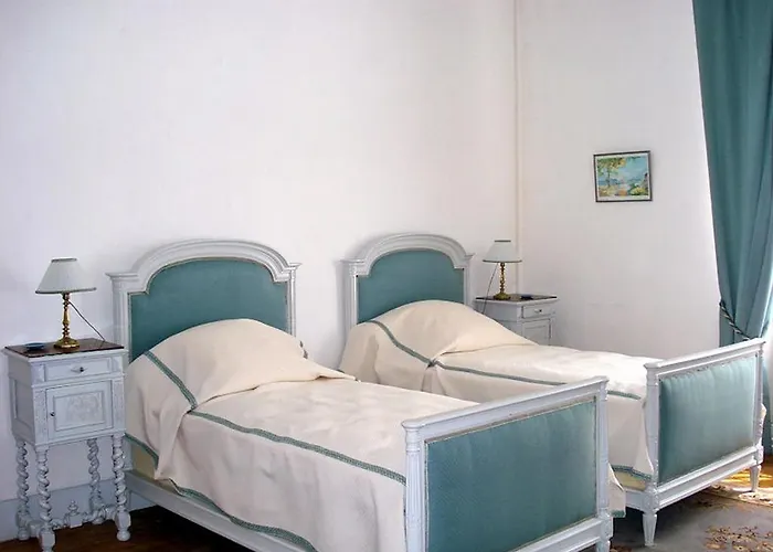 Chambres D'hotes Chateau De Cavagnac לינה וארוחת בוקר