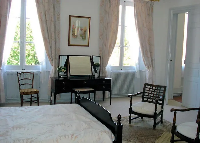 Chambres D'hotes Chateau De Cavagnac לינה וארוחת בוקר *