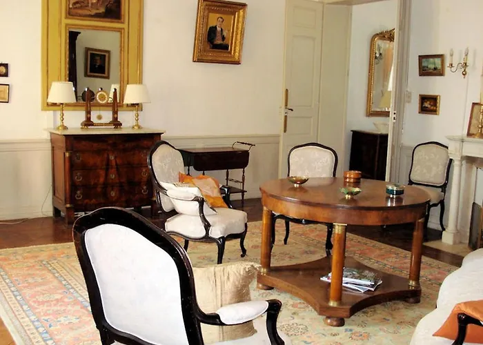 לינה וארוחת בוקר Chambres D'hotes Chateau De Cavagnac Layrac